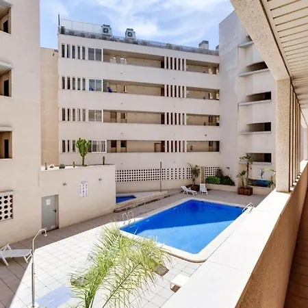アパート En Columnas -playa Locos.